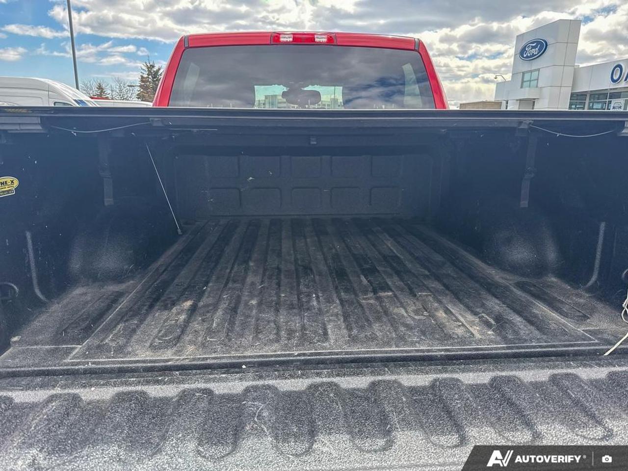 2021 RAM 1500 Classic Tradesman 29J|NIGHT ED|WHEEL/SOUND GRP|1 OWNER|NO ACCIDENTS Photo