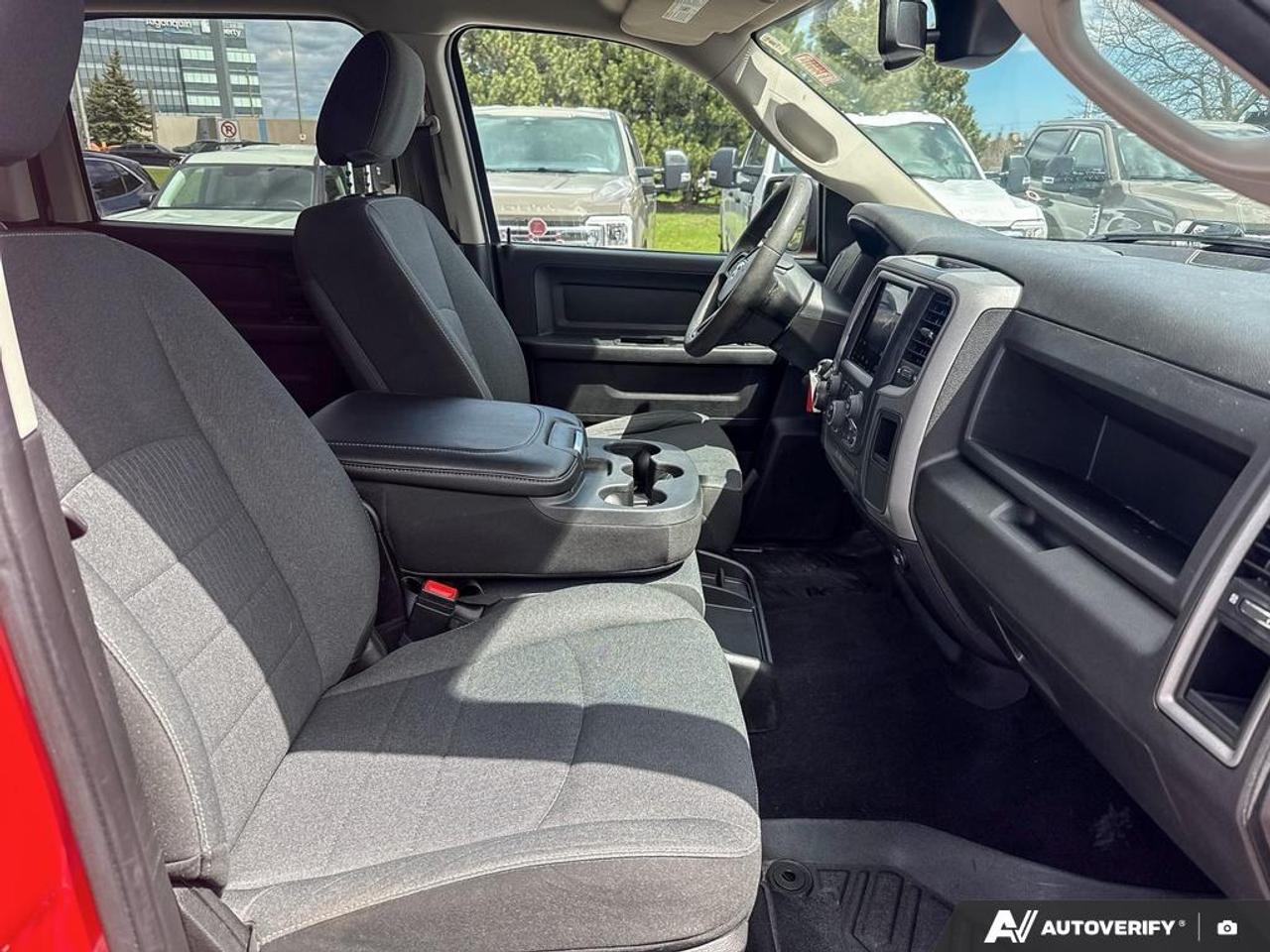 2021 RAM 1500 Classic Tradesman 29J|NIGHT ED|WHEEL/SOUND GRP|1 OWNER|NO ACCIDENTS Photo