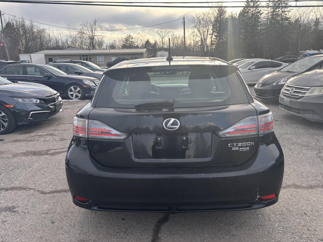 2011 Lexus CT 200h  Photo4