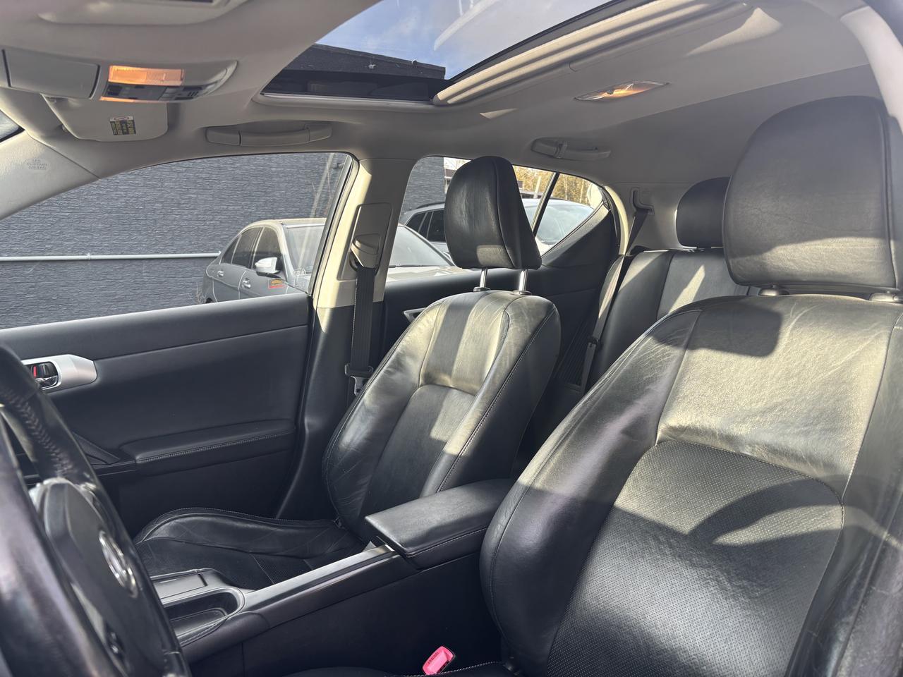 2011 Lexus CT 200h  Photo