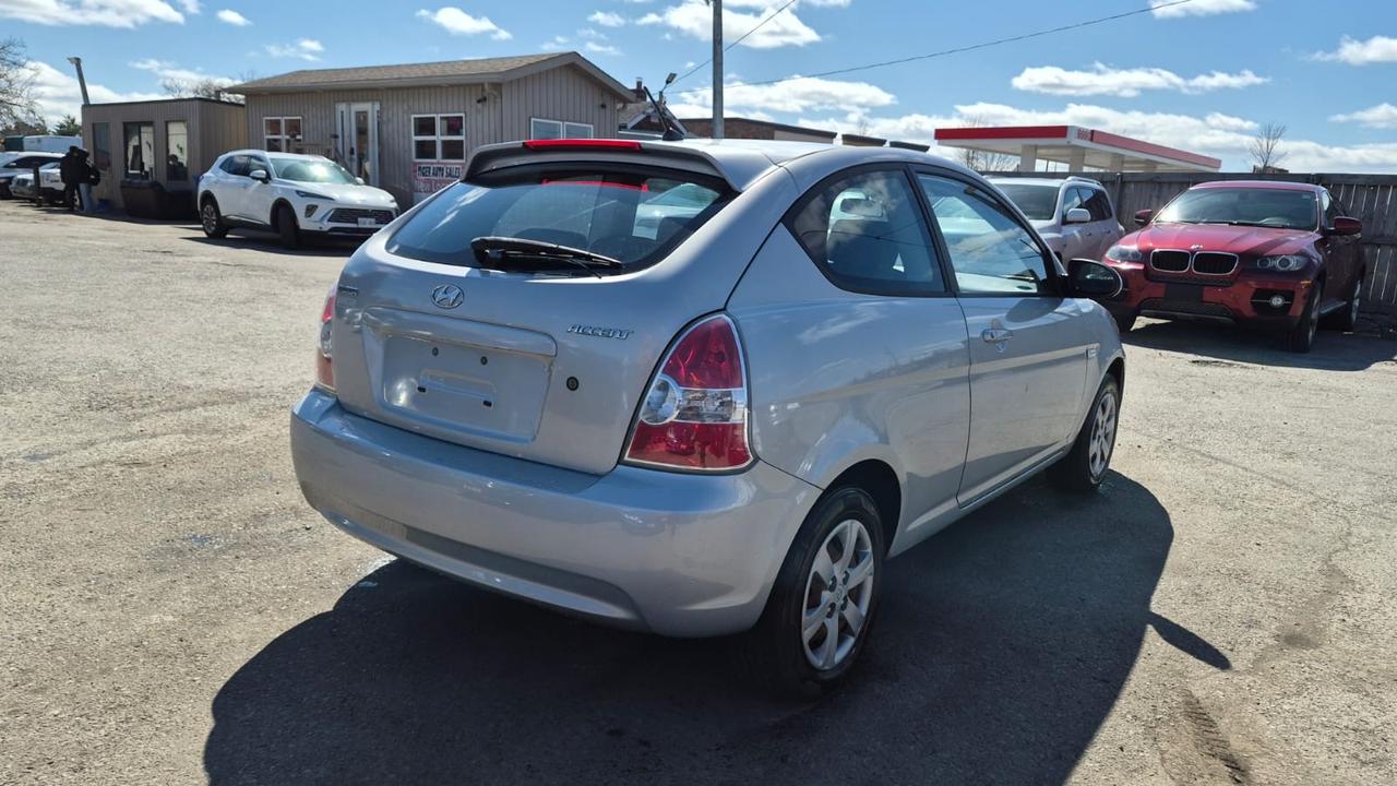 2009 Hyundai Accent L, AUTO, HATCH, ONLY 70,000KM, GAS SAVER, CERT Photo4