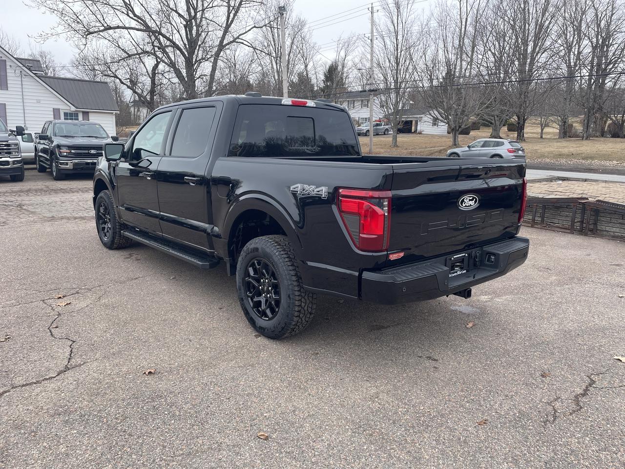 2026 Ford F-150 XLT Photo4