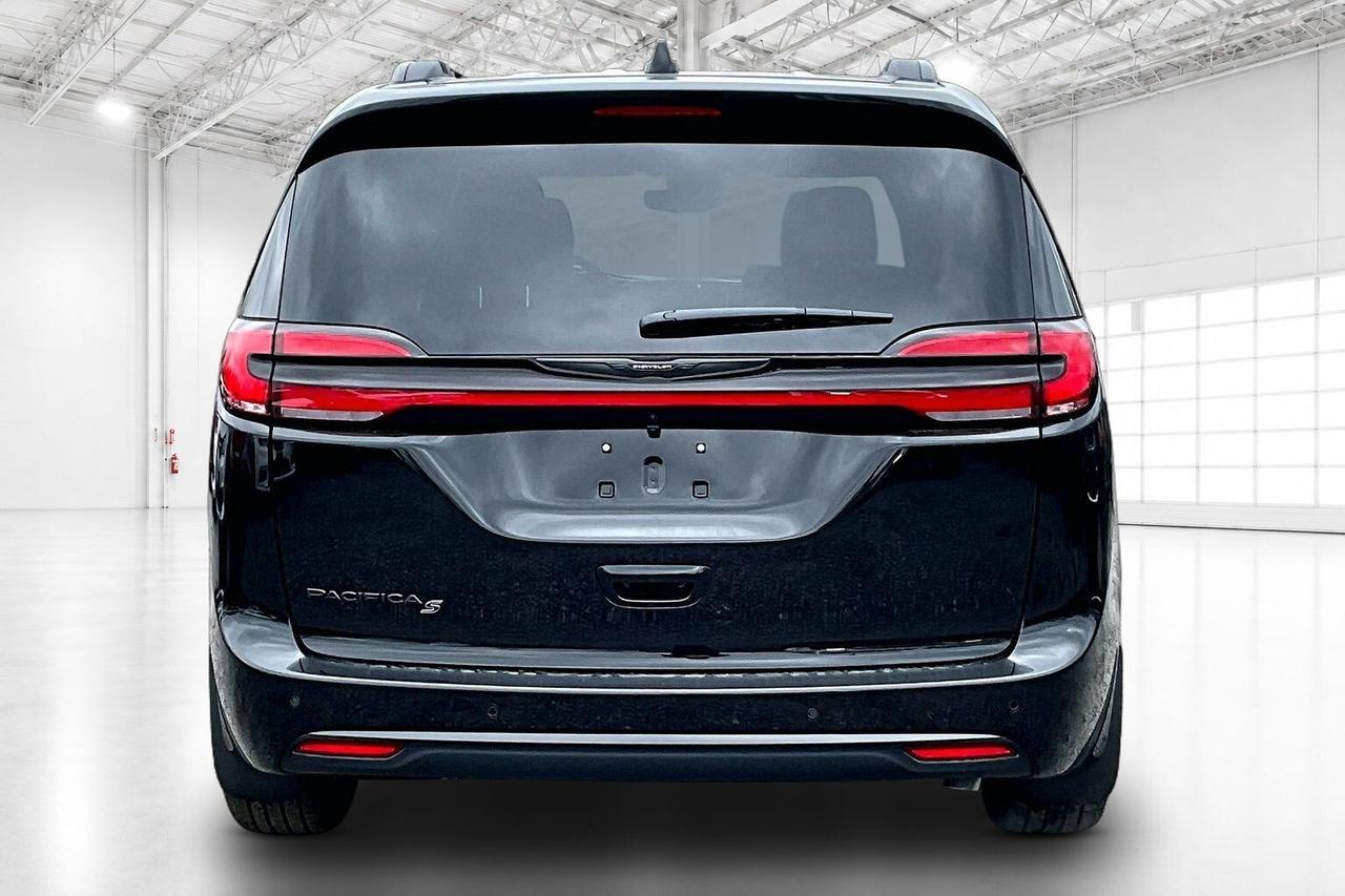 2026 Chrysler Pacifica SELECT | Leather | Sunroof | S App Pkg | Safety Photo3