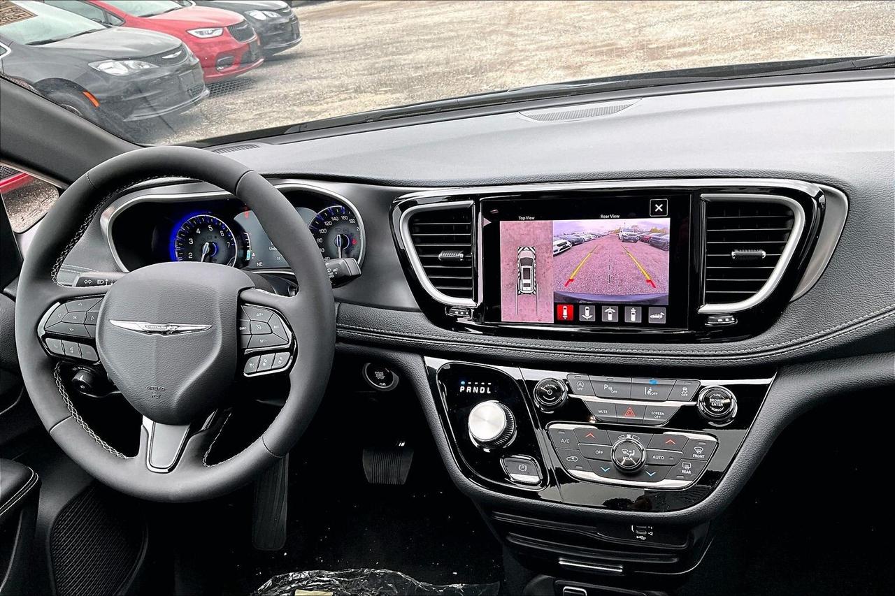 2026 Chrysler Pacifica SELECT | Leather | Sunroof | S App Pkg | Safety Photo