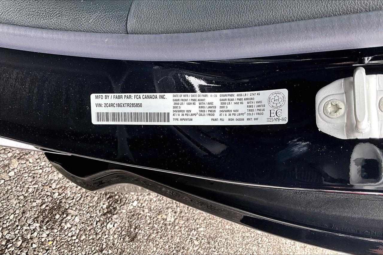 2026 Chrysler Pacifica SELECT | Leather | Sunroof | S App Pkg | Safety Photo