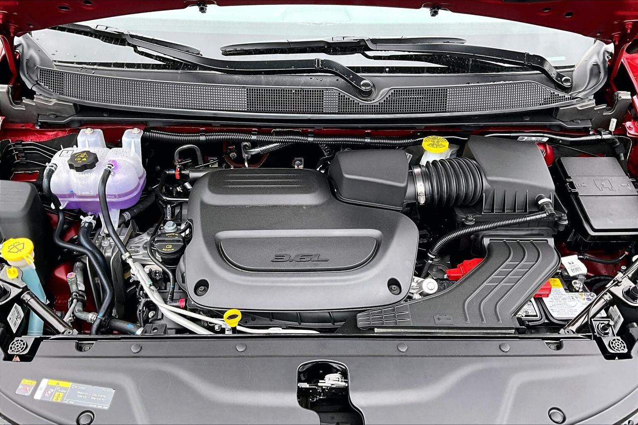 2026 Chrysler Pacifica SELECT FWD | Leather | S App Pkg | Safety Sphere Photo