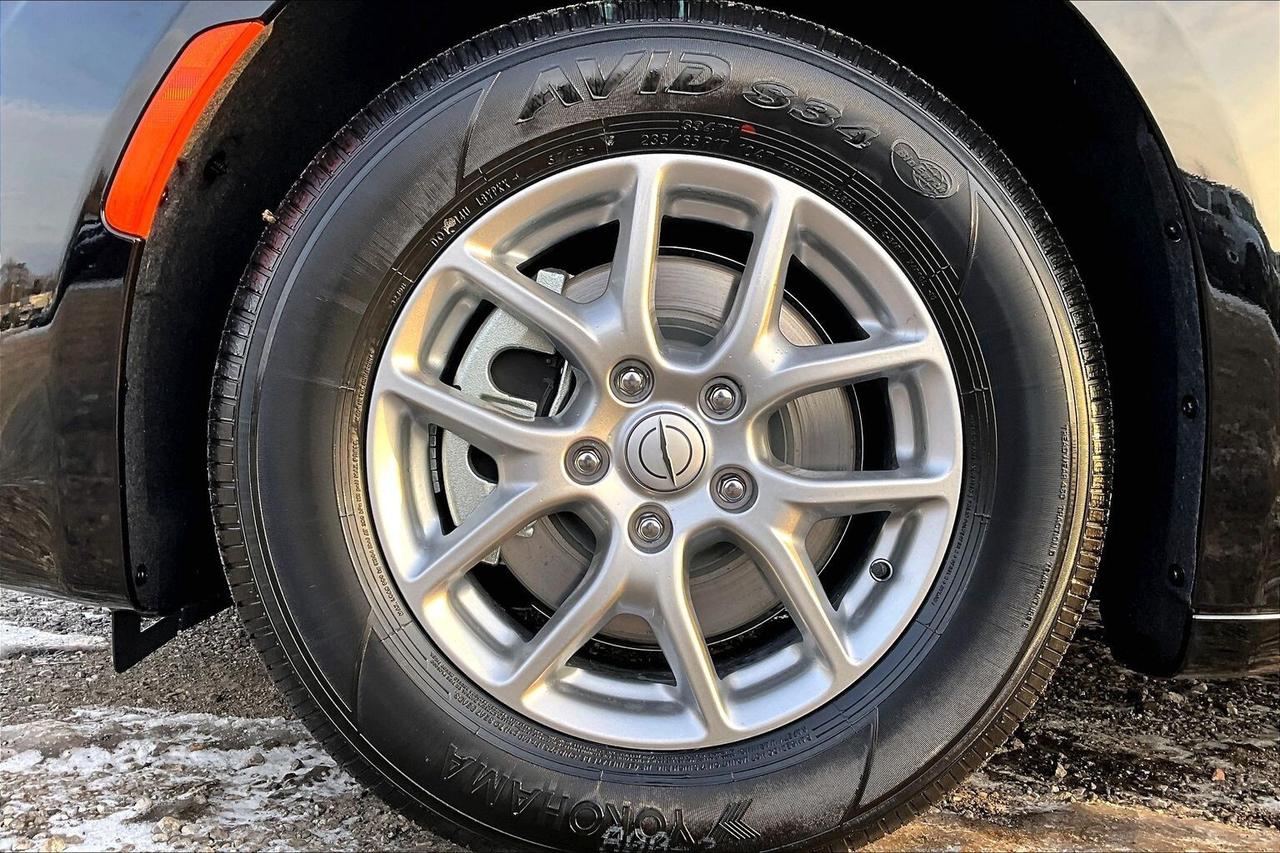 2026 Dodge Grand Caravan SXT | Power Doors & Lifgate | Leather | Stow N Go Photo