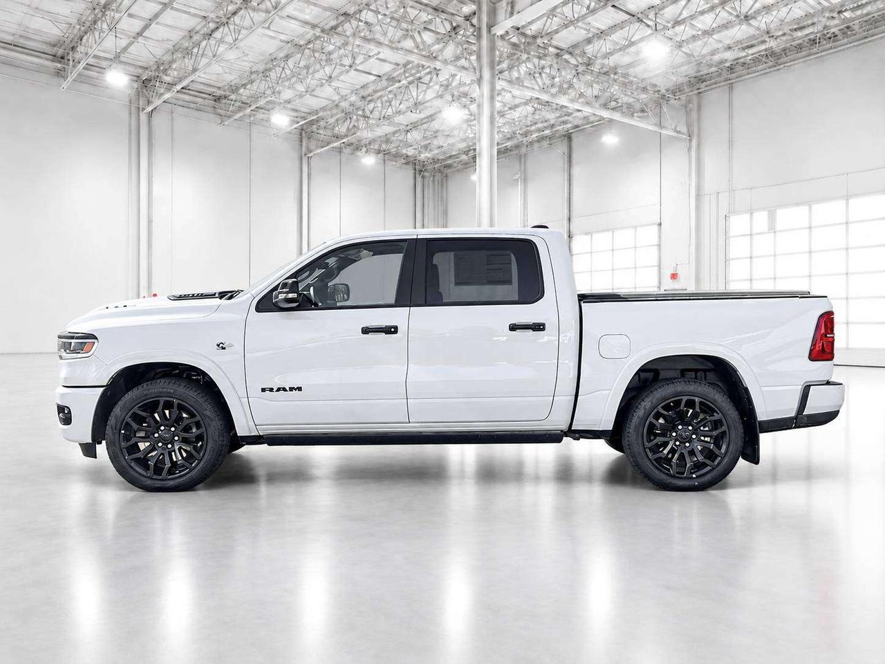 2026 RAM 1500 LIMITED | Night Pkg | HEMI | Pano Roof | Level A Photo