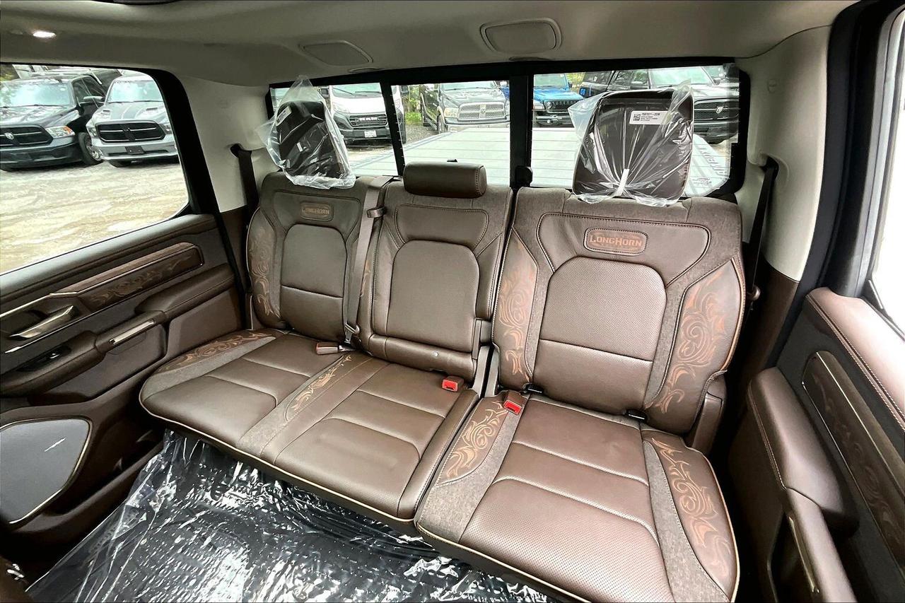 2026 RAM 1500 LONGHORN | Pano Roof | HEMI | Level A | 22" Wheels Photo