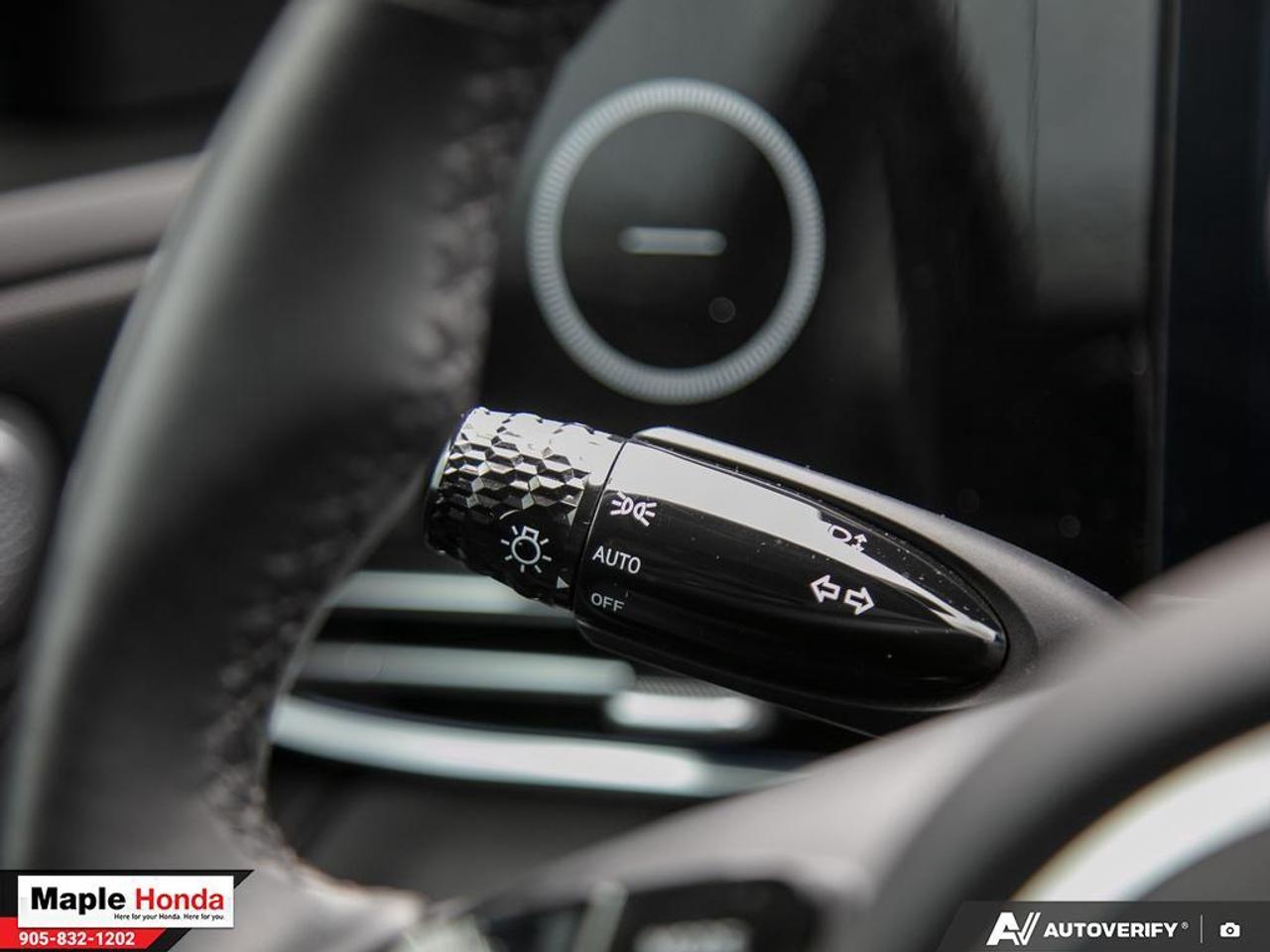 2024 Hyundai Elantra Sunroof| Heated Seats| Good Condition| Must See| Photo