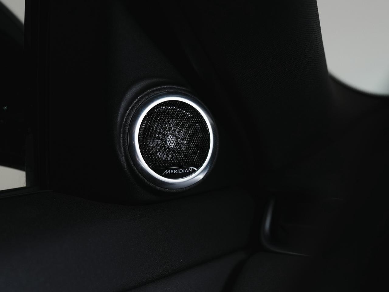 2020 Land Rover Evoque P250 | S | PANO | MERIDIAN | 20 IN Photo