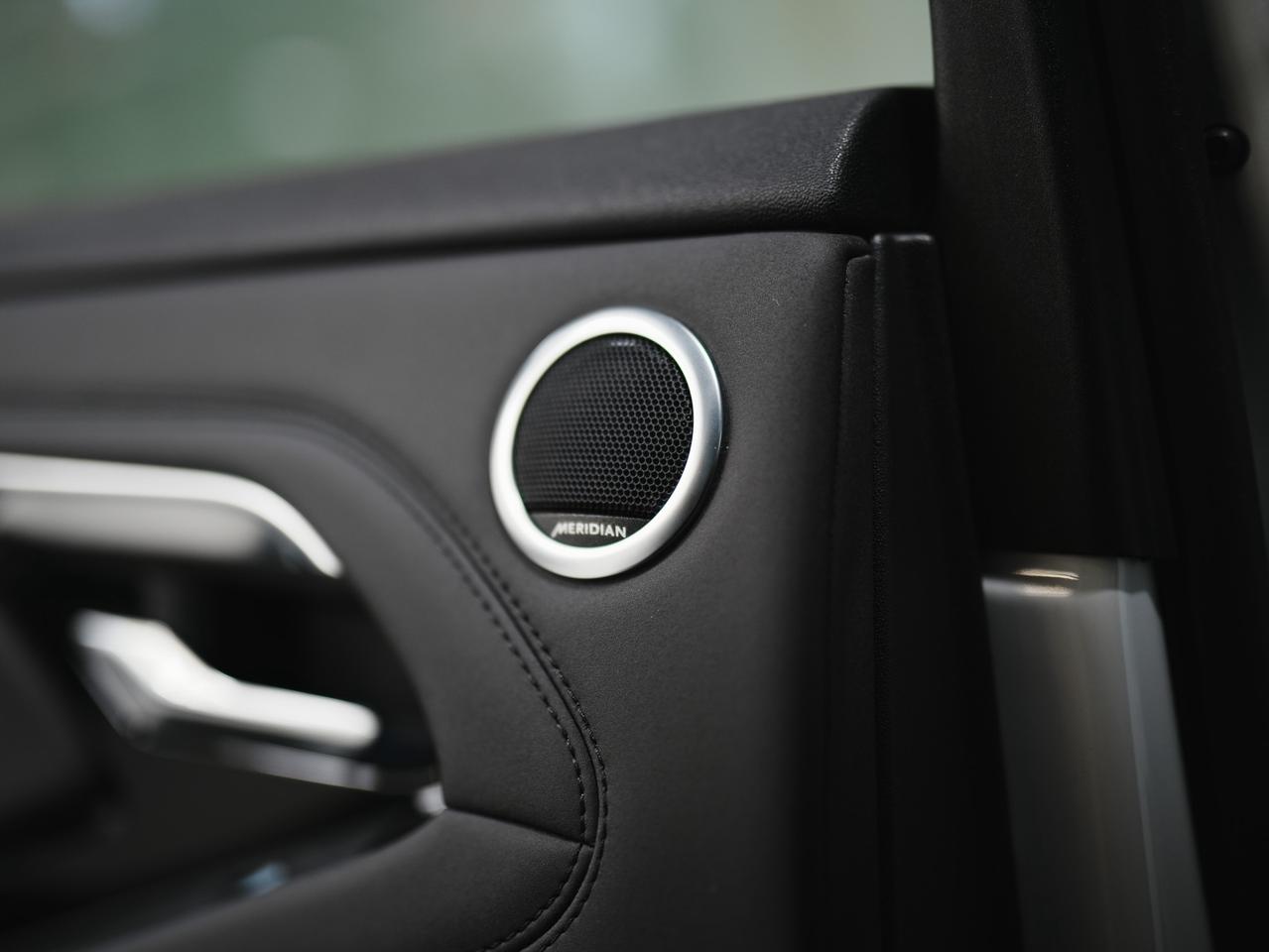 2020 Land Rover Evoque P250 | S | PANO | MERIDIAN | 20 IN Photo