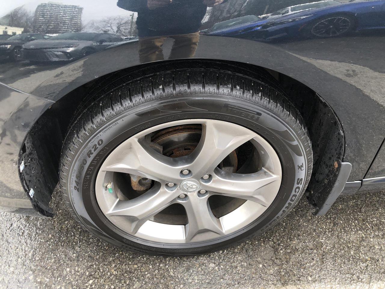 2014 Toyota Venza V6 LIMITED AWD, LEATHER, DUAL ROOF, HTD. SEATS, JB Photo