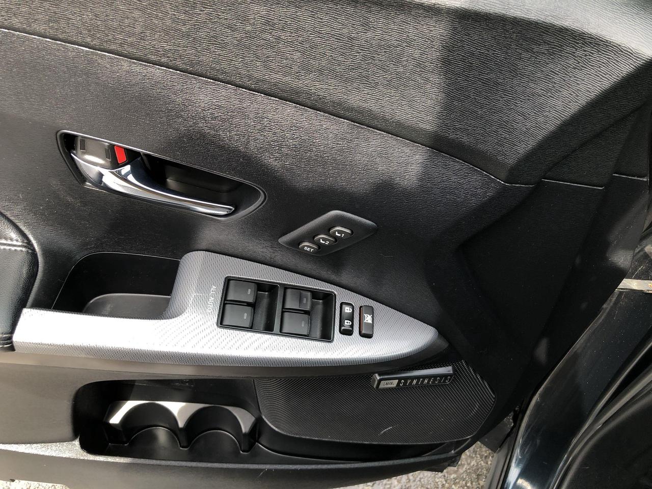 2014 Toyota Venza V6 LIMITED AWD, LEATHER, DUAL ROOF, HTD. SEATS, JB Photo