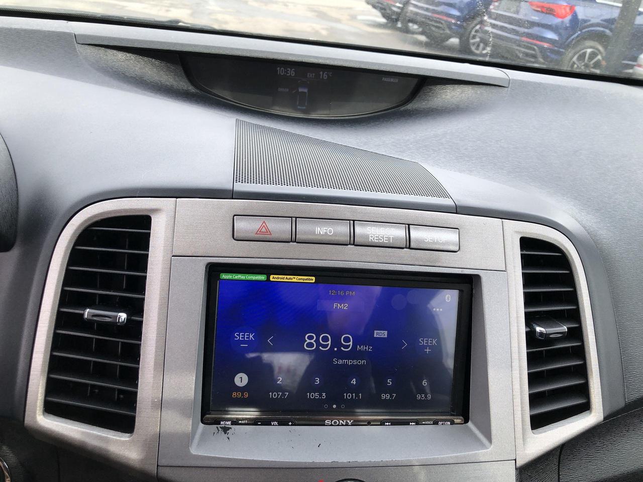 2014 Toyota Venza V6 LIMITED AWD, LEATHER, DUAL ROOF, HTD. SEATS, JB Photo