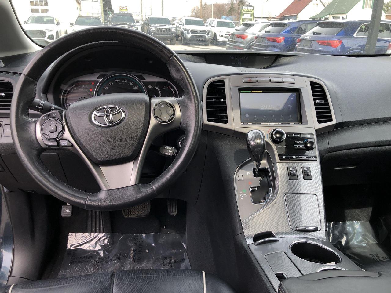 2014 Toyota Venza V6 LIMITED AWD, LEATHER, DUAL ROOF, HTD. SEATS, JB Photo