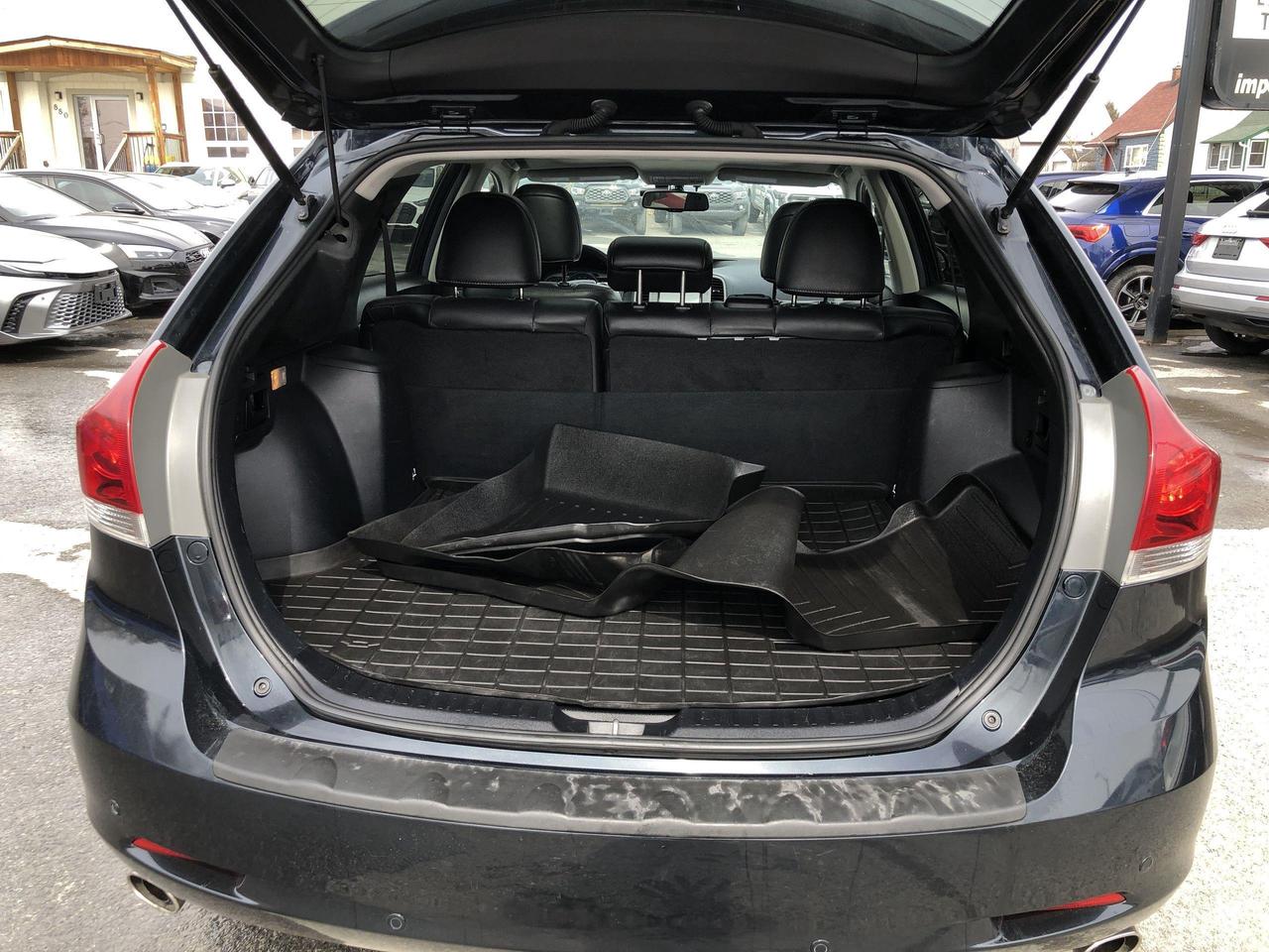 2014 Toyota Venza V6 LIMITED AWD, LEATHER, DUAL ROOF, HTD. SEATS, JB Photo