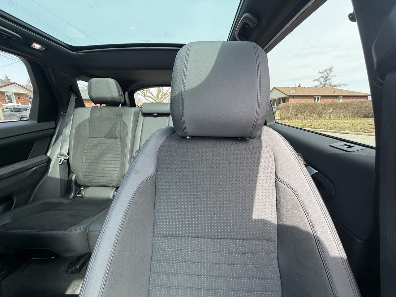 2020 Land Rover Discovery Sport SE AWD Photo