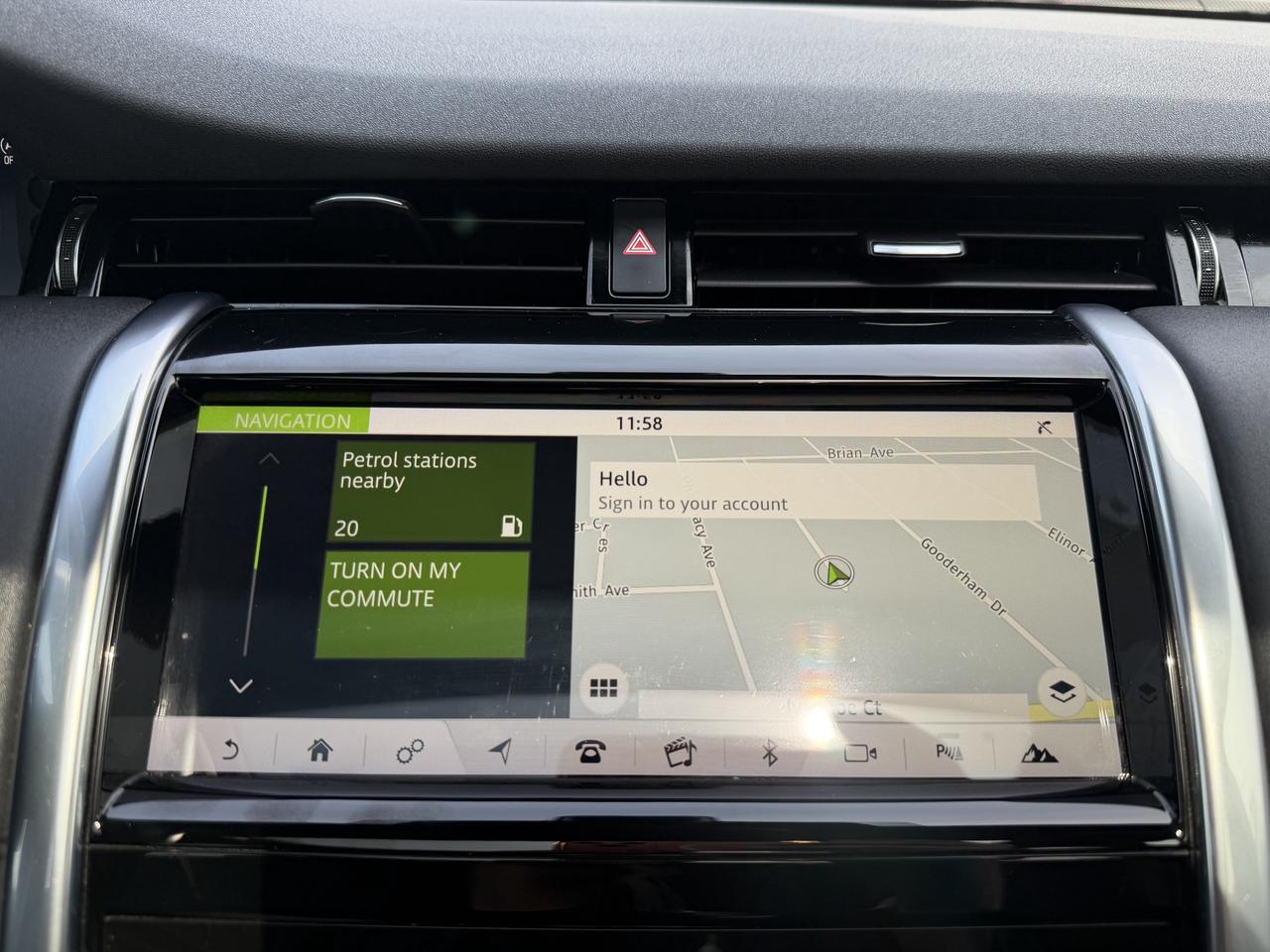 2020 Land Rover Discovery Sport SE AWD Photo