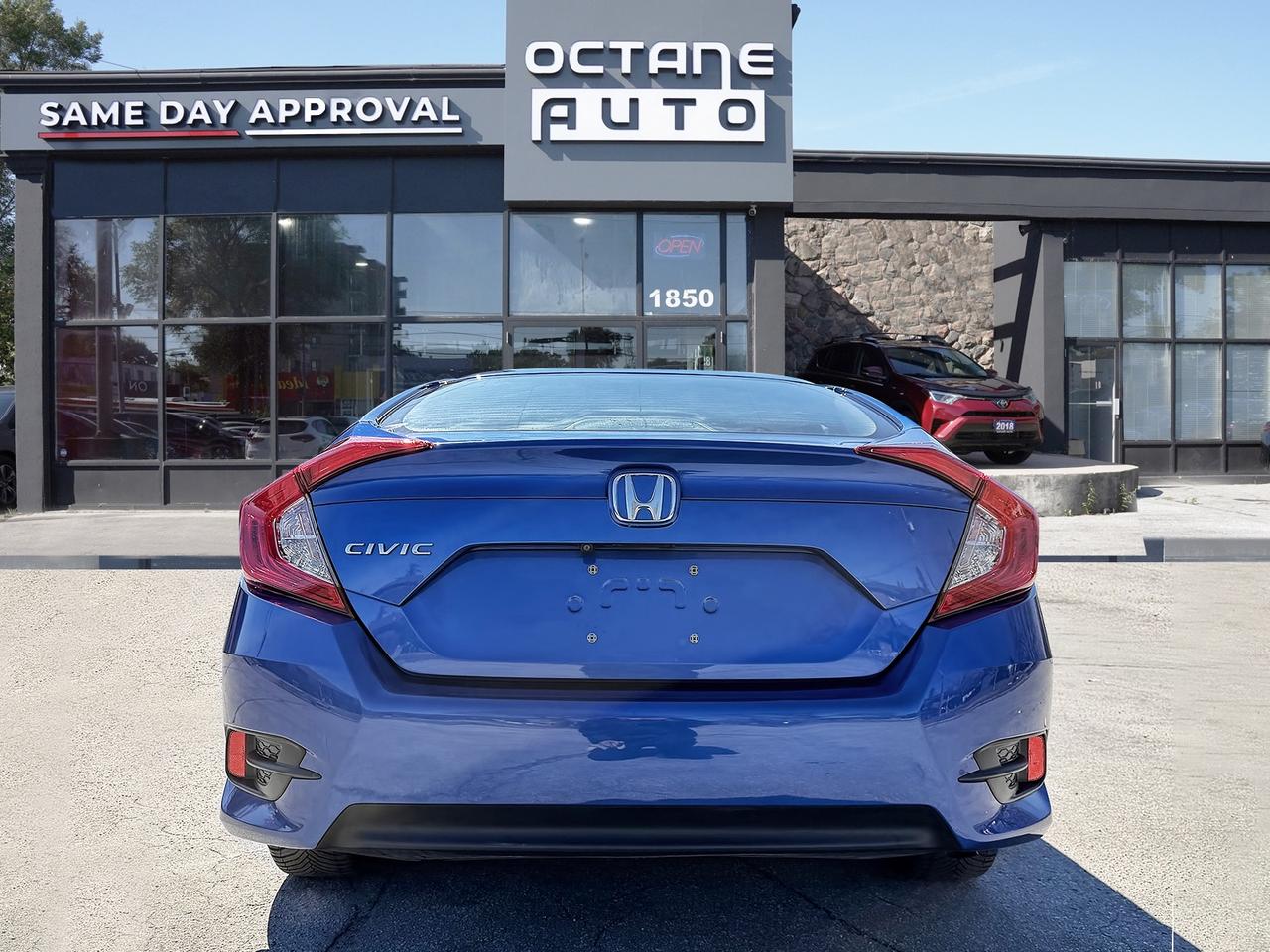 2017 Honda Civic Sedan 4dr CVT EX Photo