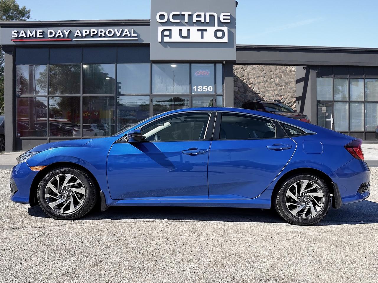 2017 Honda Civic Sedan 4dr CVT EX Photo