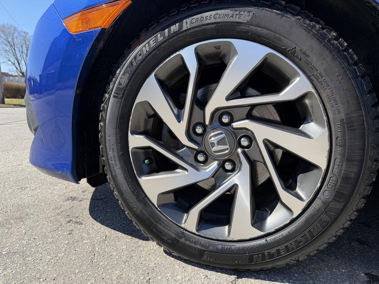 2017 Honda Civic Sedan 4dr CVT EX Photo