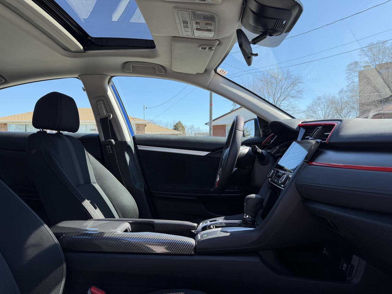 2017 Honda Civic Sedan 4dr CVT EX Photo