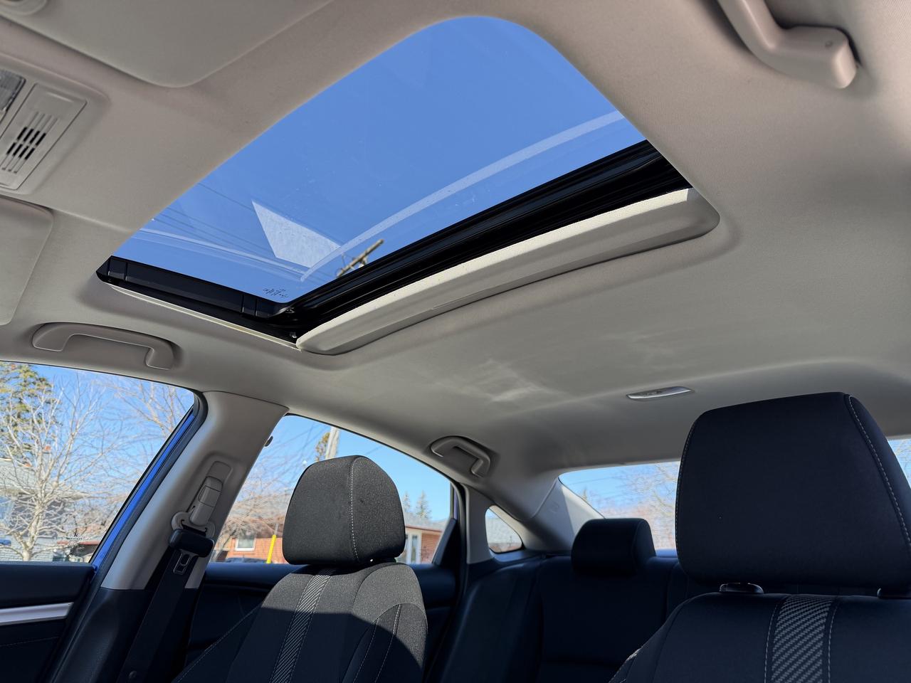 2017 Honda Civic Sedan 4dr CVT EX Photo