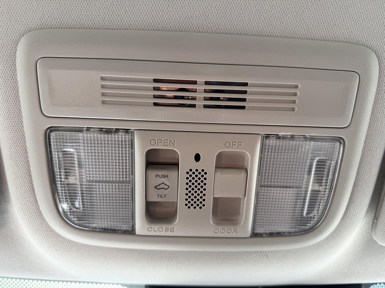 2017 Honda Civic Sedan 4dr CVT EX Photo