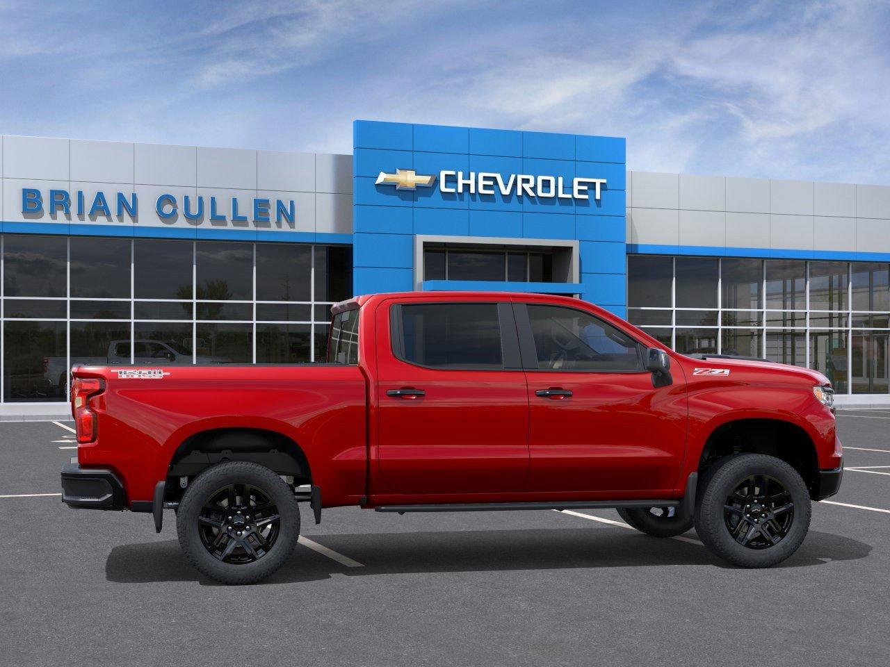2026 Chevrolet Silverado 1500 LT Trail Boss Crew Cab Short Box 4-Wheel Drive LT Trail Boss Photo4