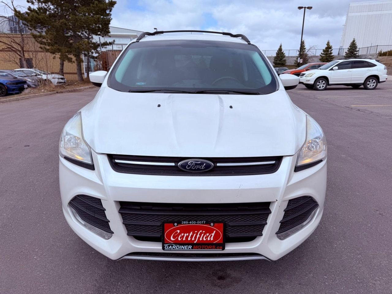 2016 Ford Escape SE 4dr 4x4 Automatic Photo2