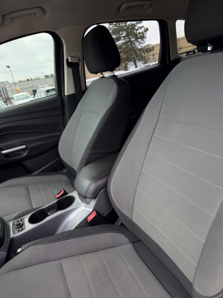 2016 Ford Escape SE 4dr 4x4 Automatic Photo