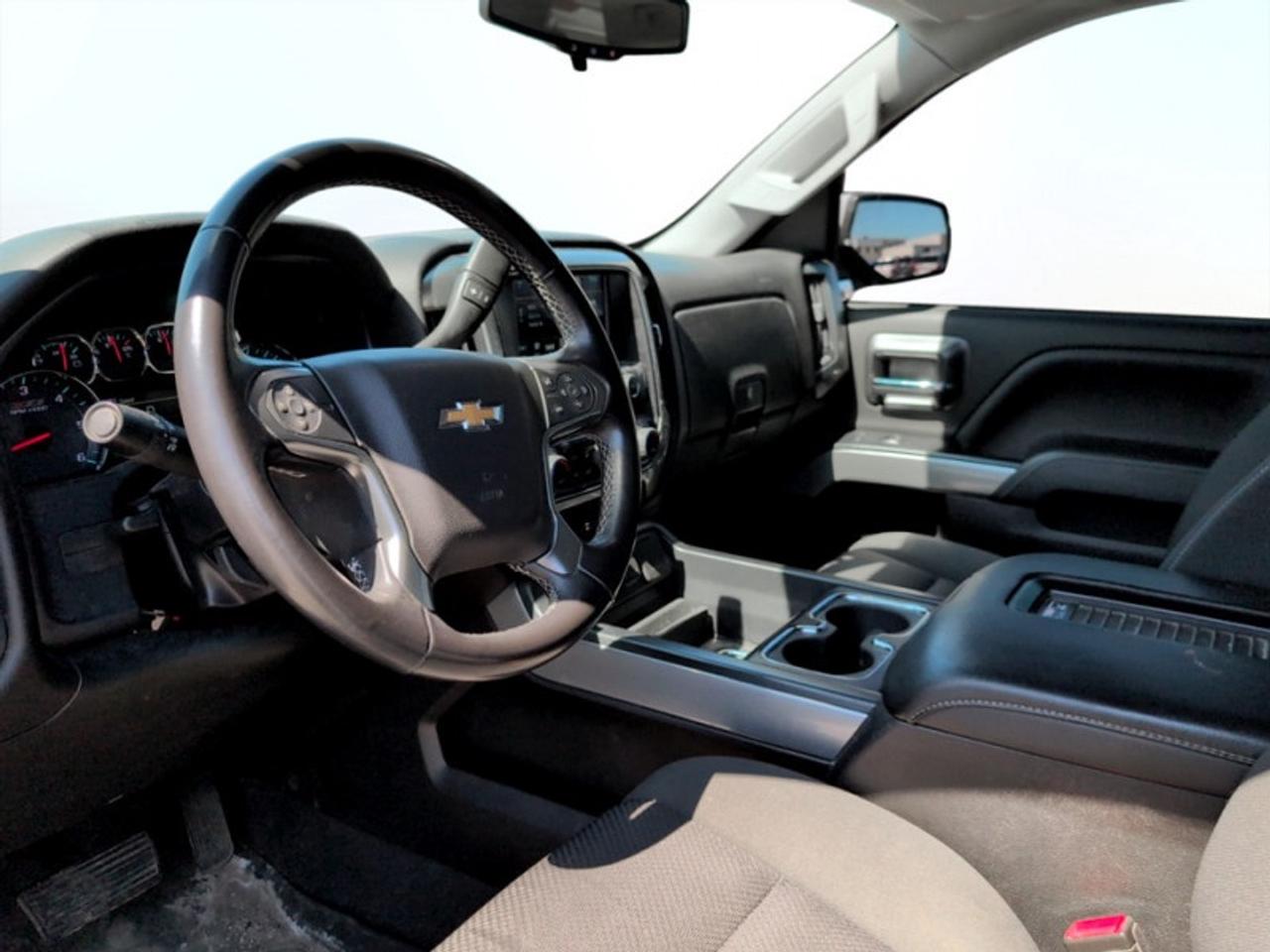 2018 Chevrolet Silverado 1500 2LT  *Z71 PKG - CLEAN CF* Photo