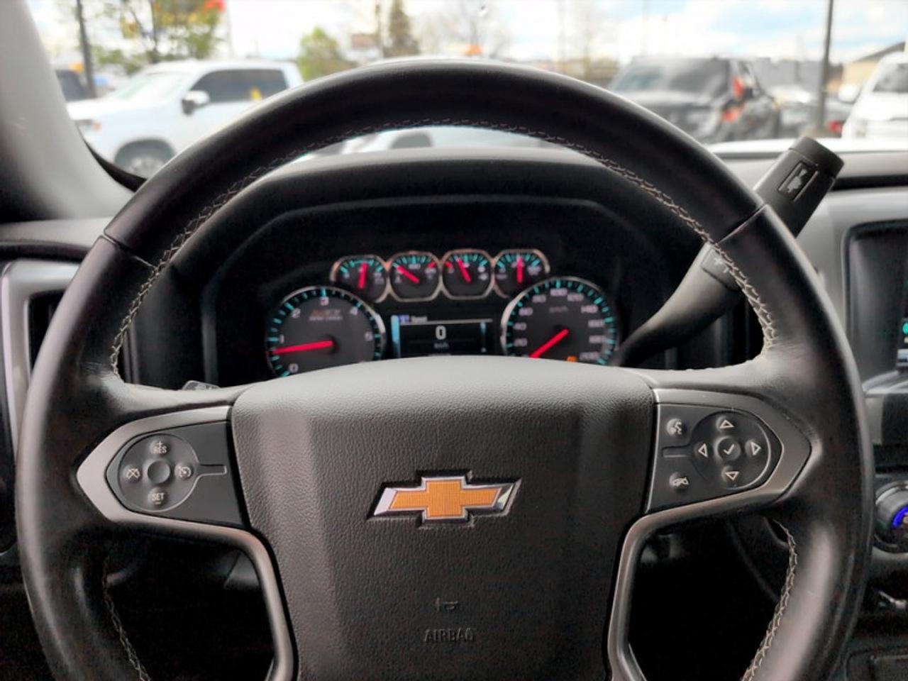 2018 Chevrolet Silverado 1500 2LT  *Z71 PKG - CLEAN CF* Photo