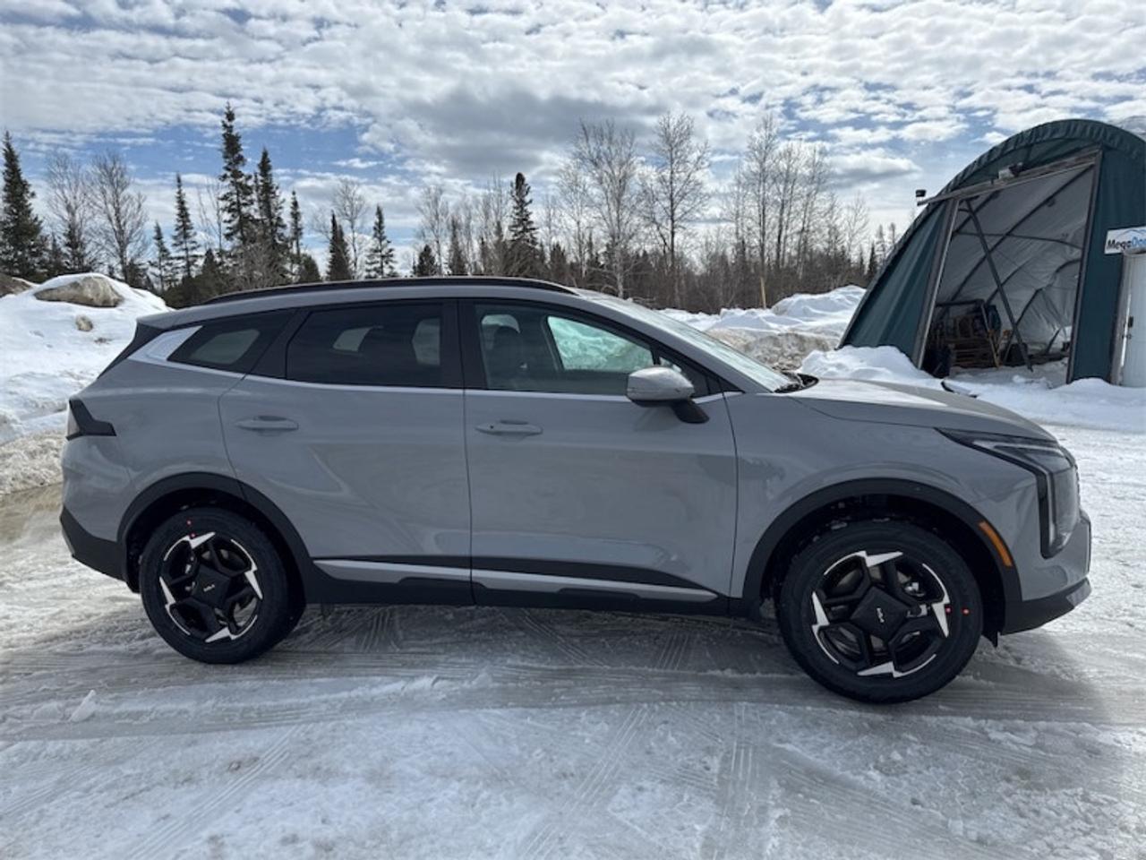 2026 Kia Sportage EX AWD  Panoramic Sunroof Photo