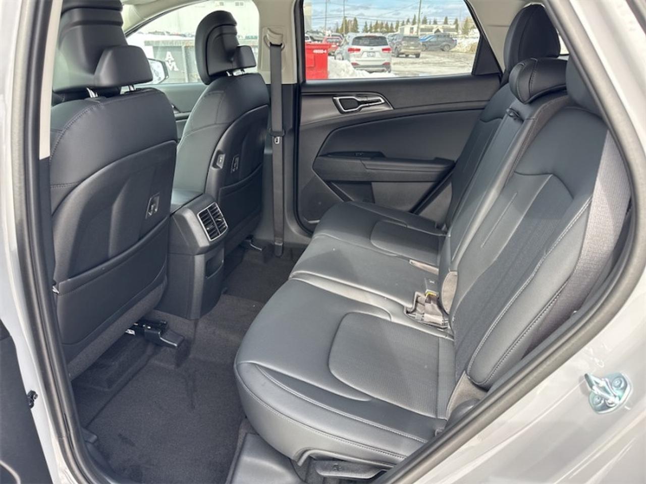 2026 Kia Sportage EX AWD  Panoramic Sunroof Photo