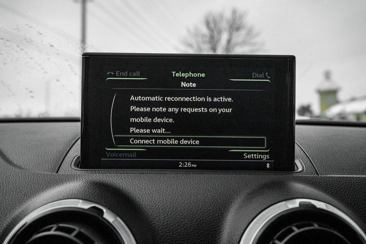 2015 Audi A3 Sedan 2.0T Technik Photo