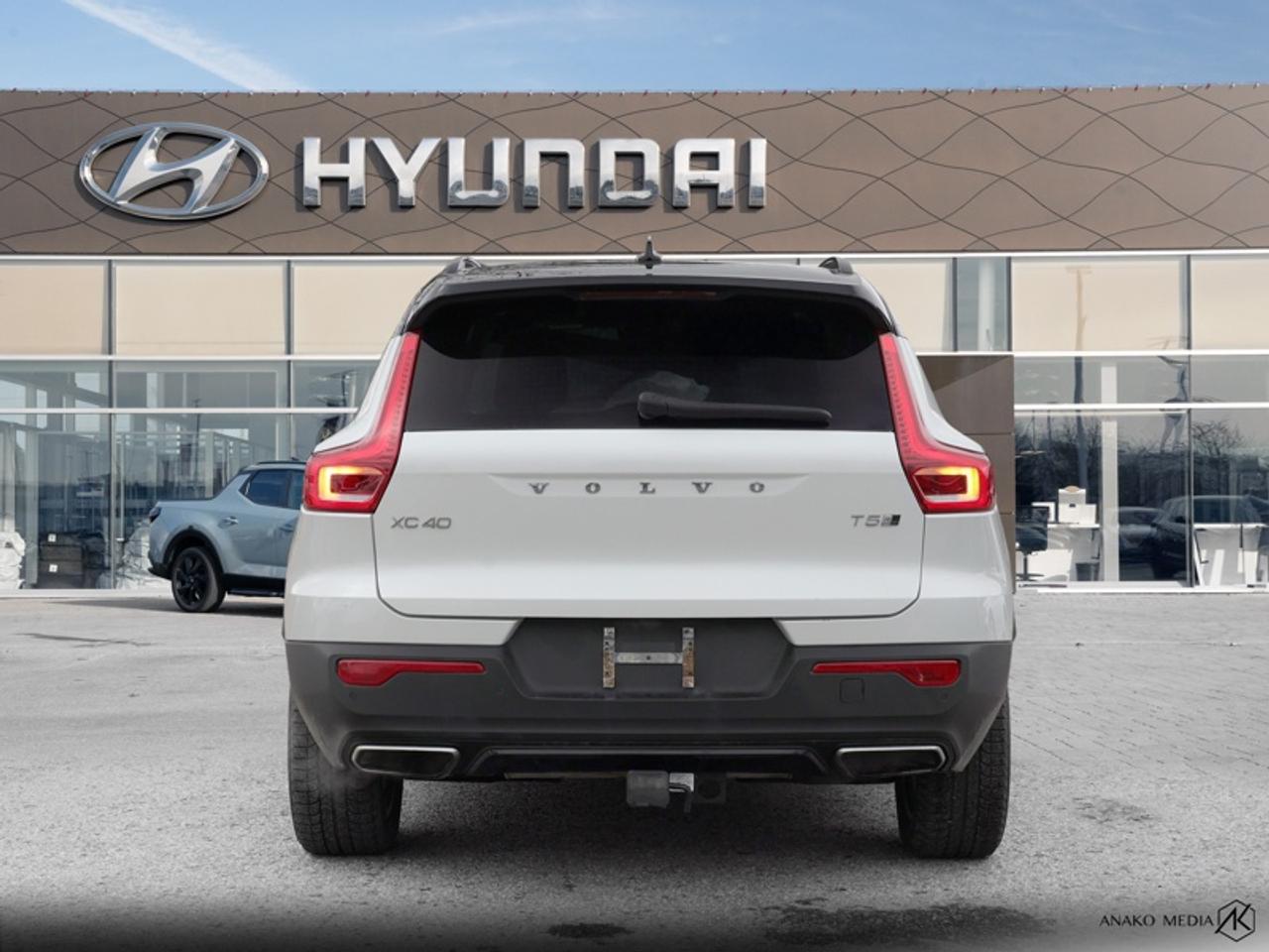 2020 Volvo XC40 T5 AWD R-Design  - Sport Package - $76.19 /Wk Photo2