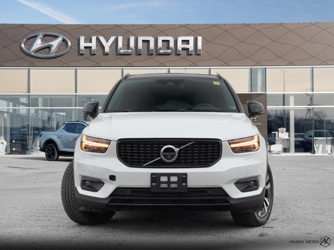 2020 Volvo XC40 T5 AWD R-Design  - Sport Package - $76.19 /Wk Photo