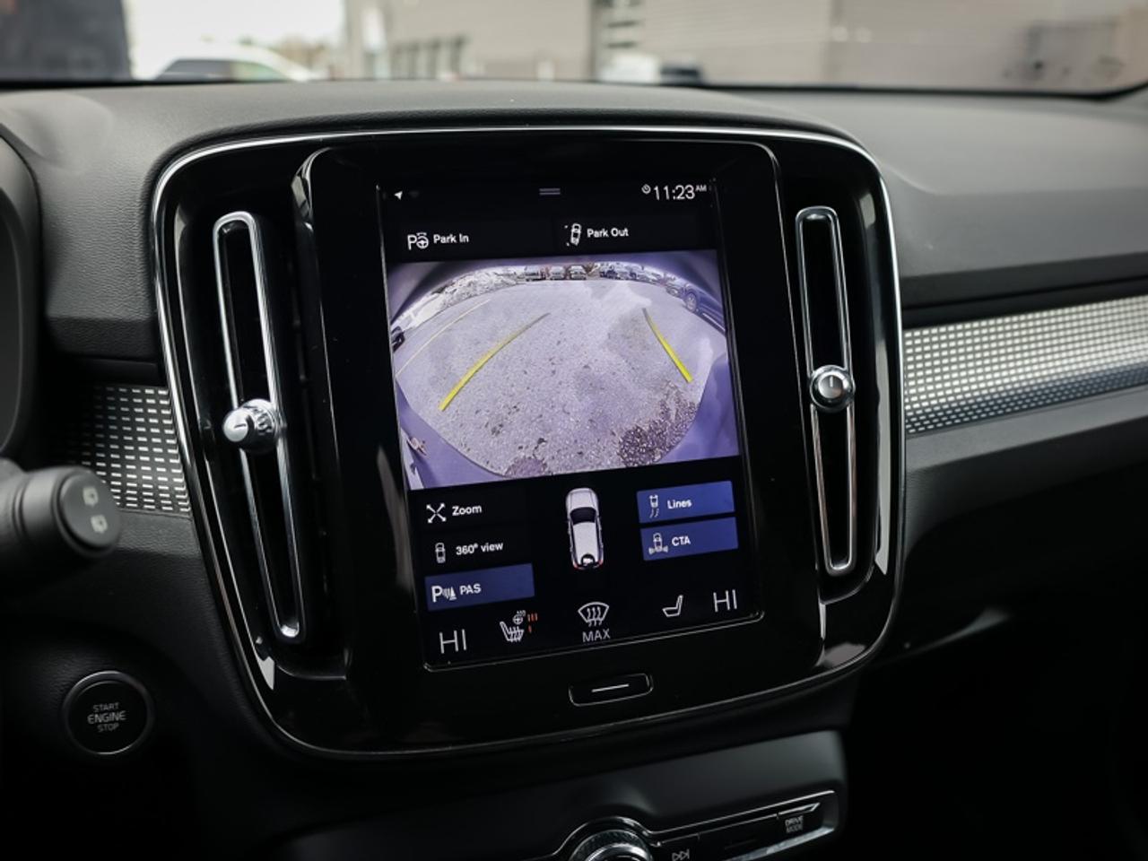 2020 Volvo XC40 T5 AWD R-Design  - Sport Package - $76.19 /Wk Photo