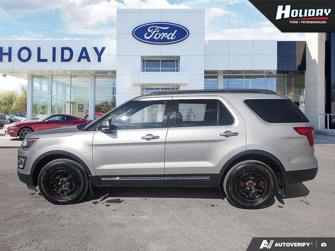 2017 Ford Explorer LIMITED Photo2