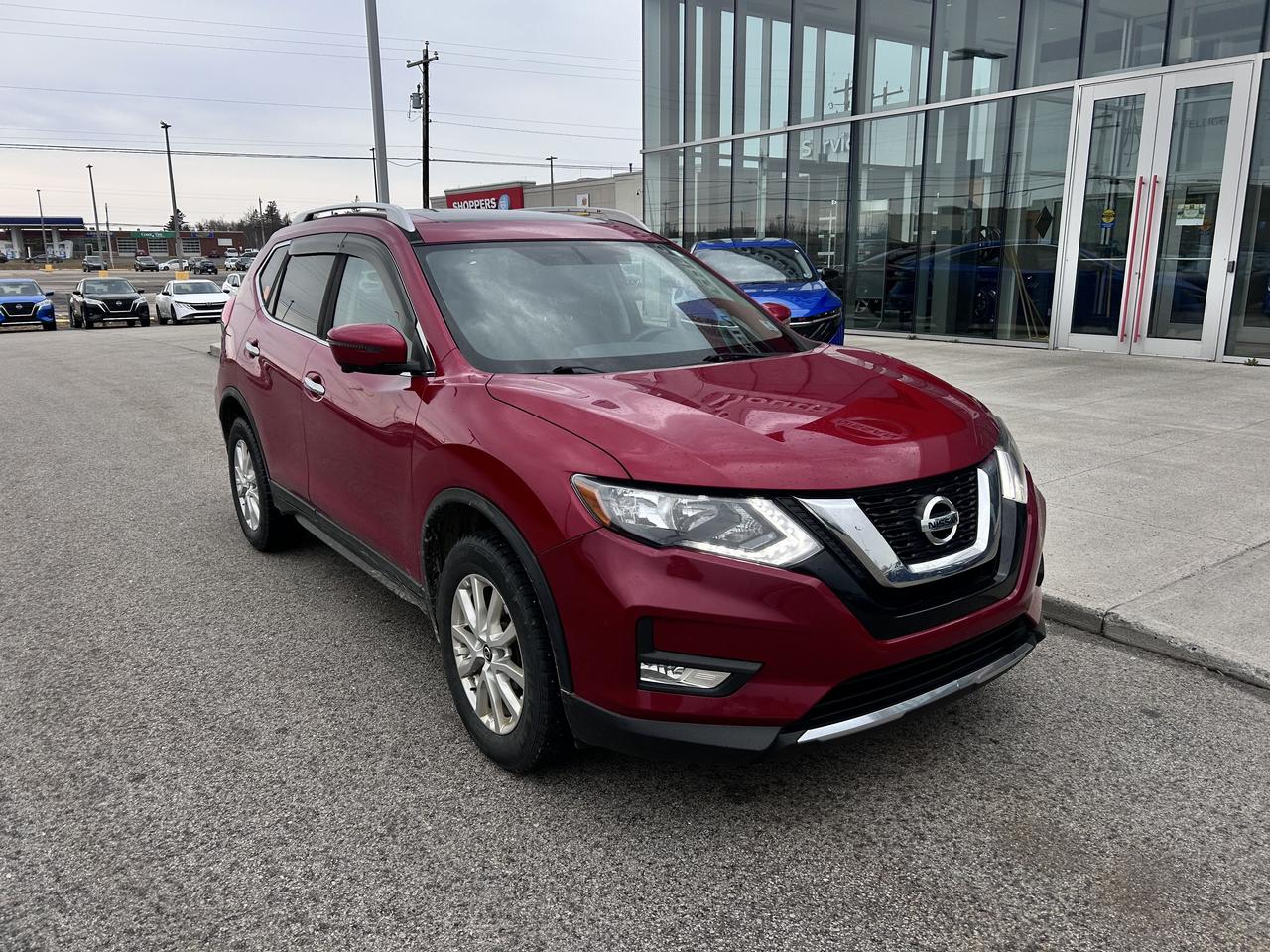 Used 2017 Nissan Rogue SV AWD for sale in Yarmouth, NS