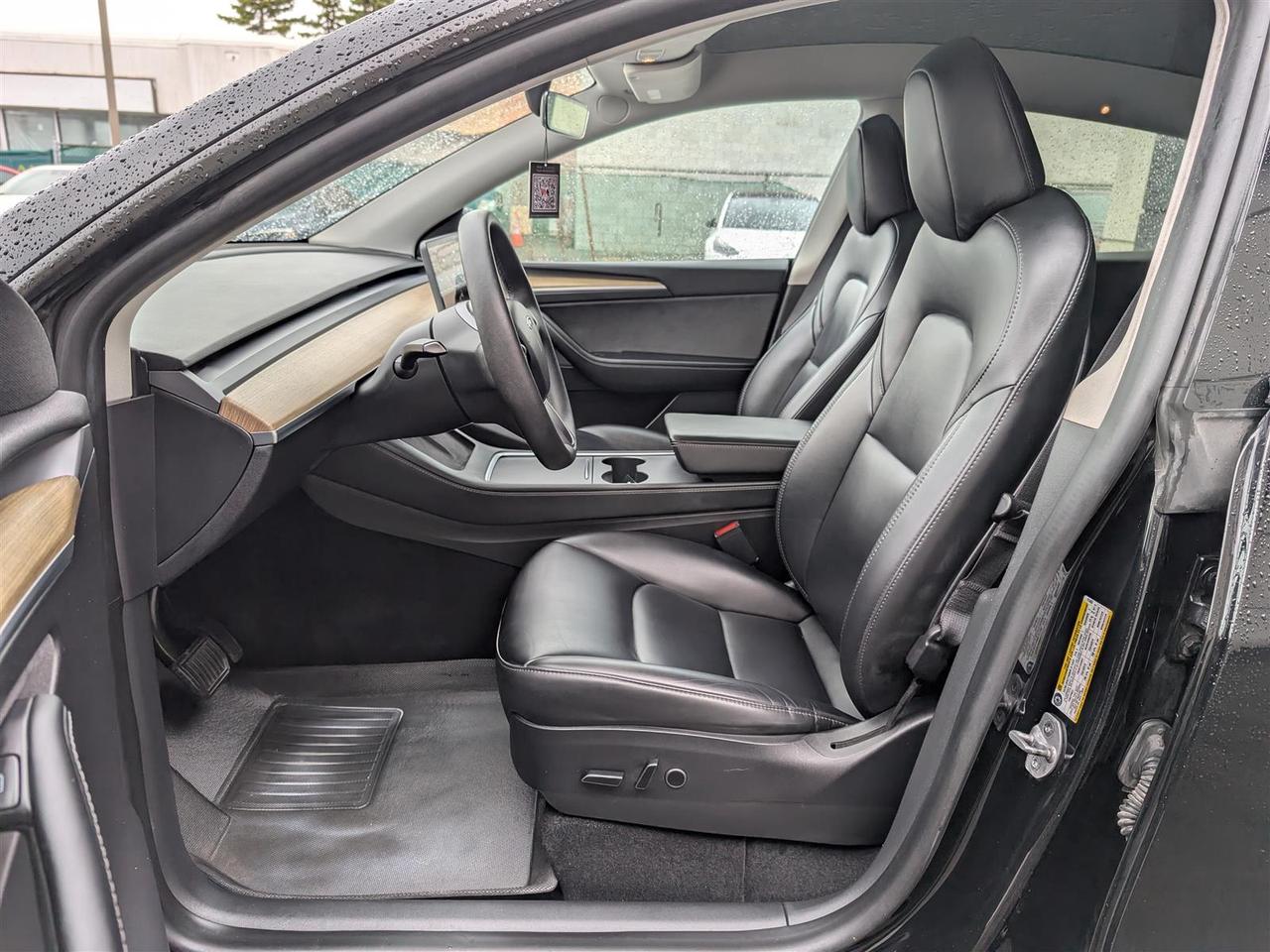 2023 Tesla Model Y STANDARD Photo