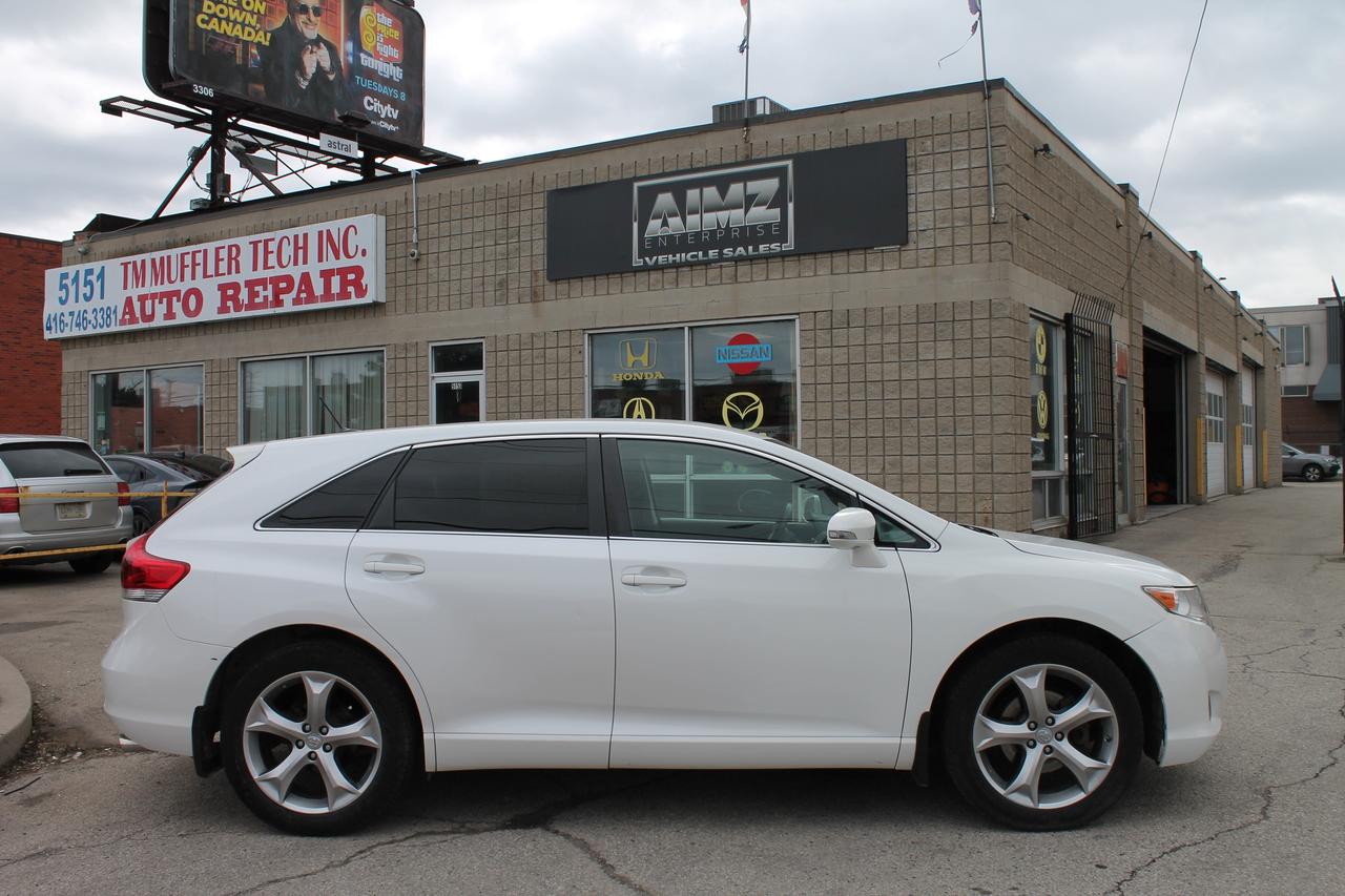 2016 Toyota Venza LE V6 AWD Photo