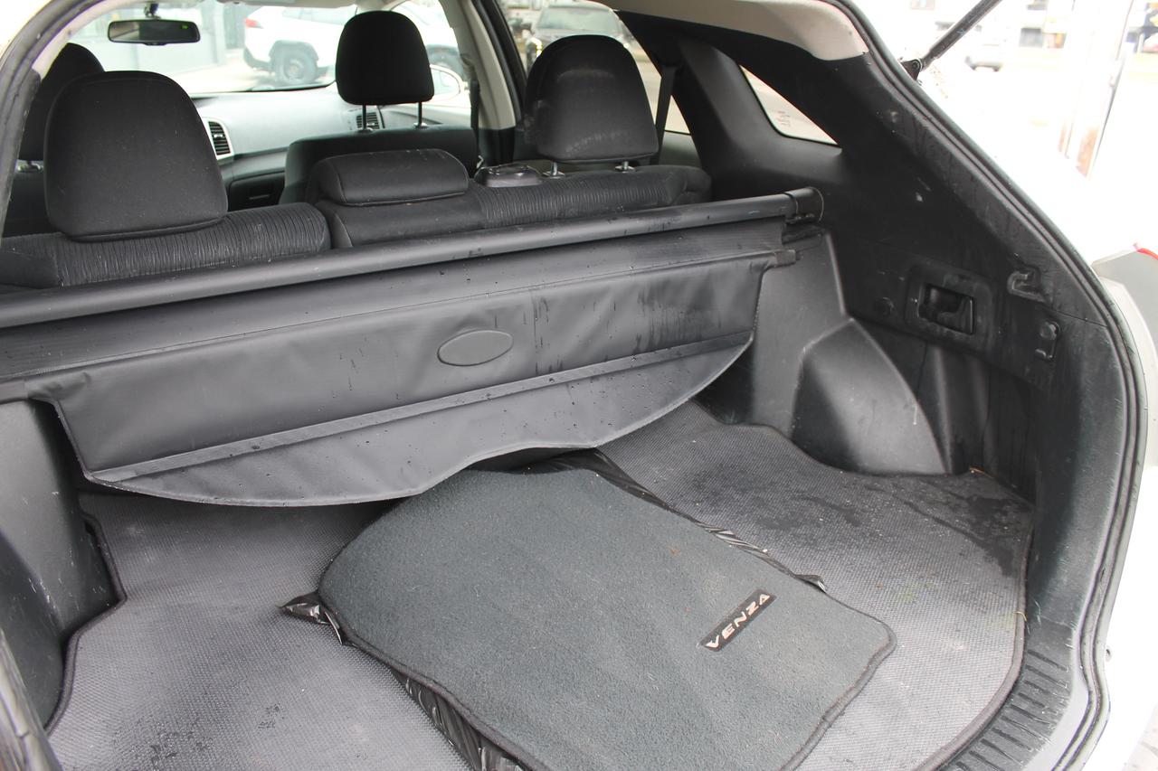 2016 Toyota Venza LE V6 AWD Photo