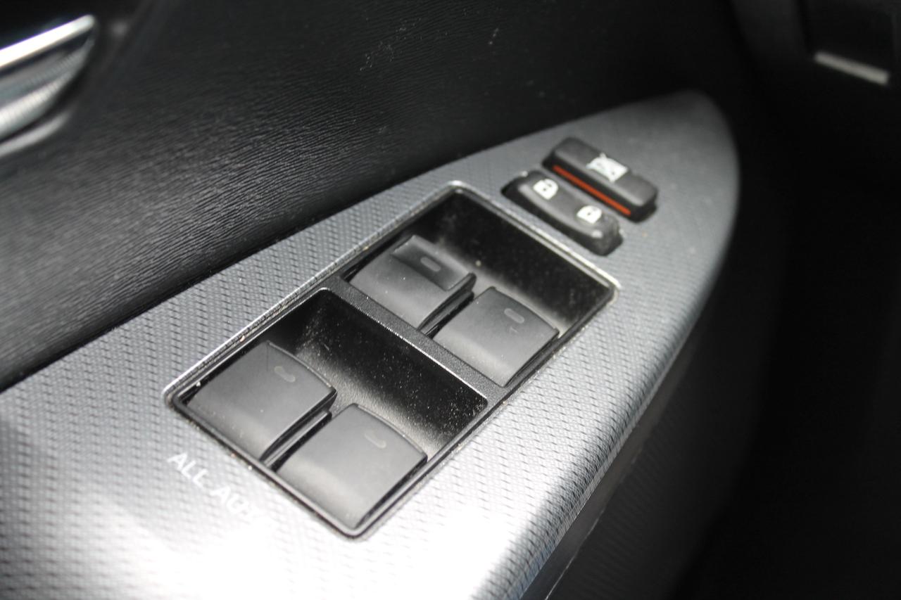 2016 Toyota Venza LE V6 AWD Photo