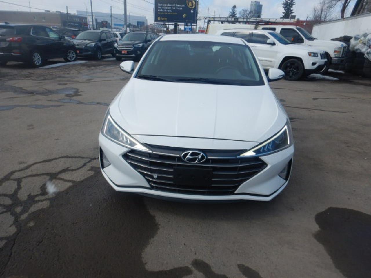 2019 Hyundai Elantra Preferred Photo