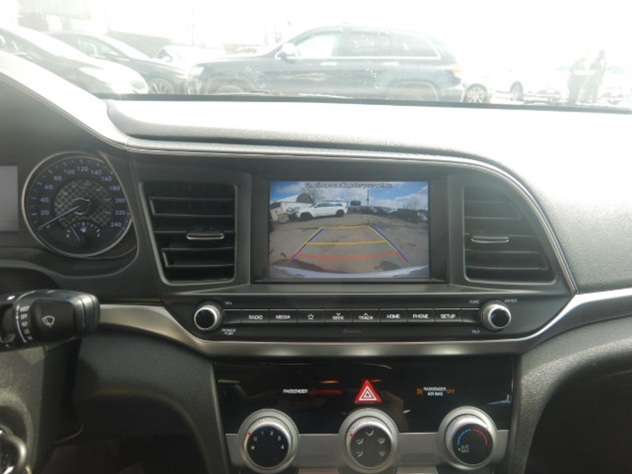 2019 Hyundai Elantra Preferred Photo