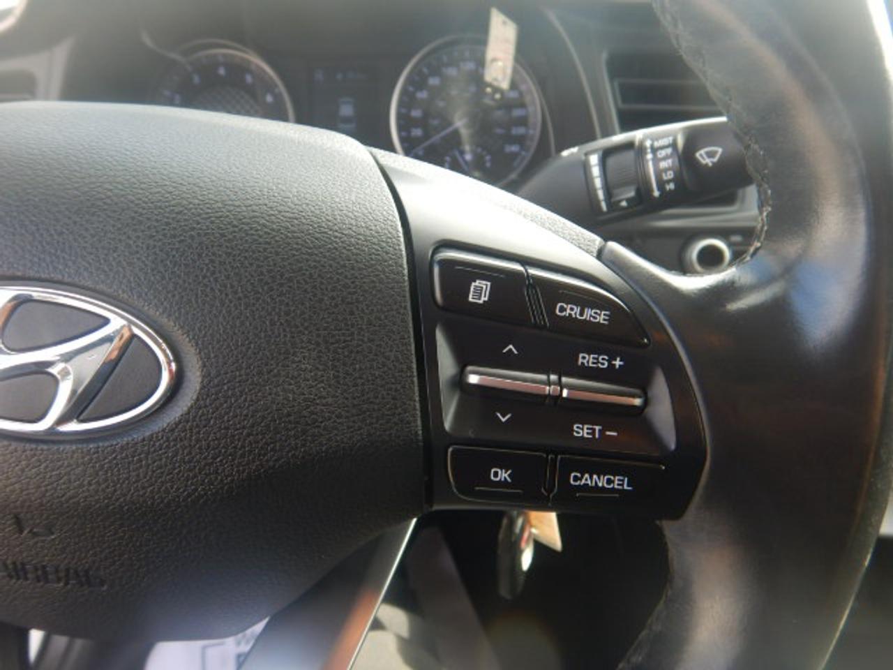 2019 Hyundai Elantra Preferred Photo