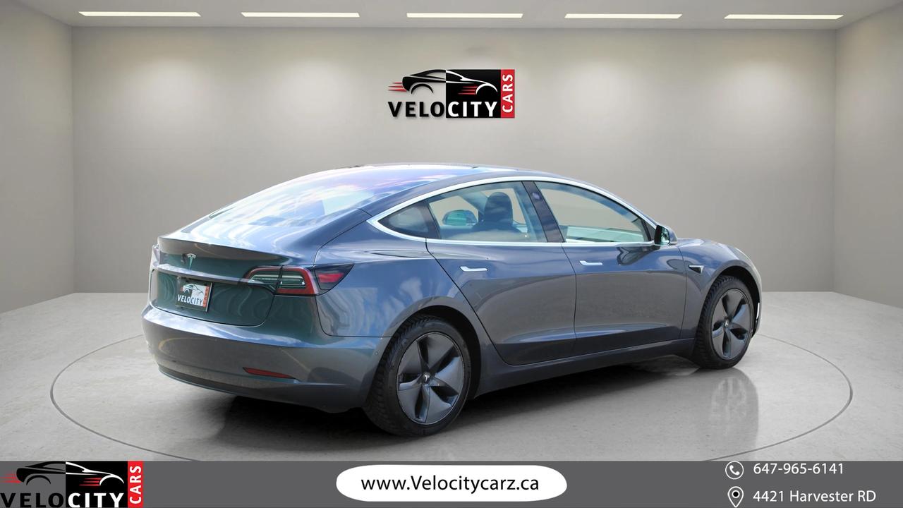 2018 Tesla Model 3 LONG RANGE Photo